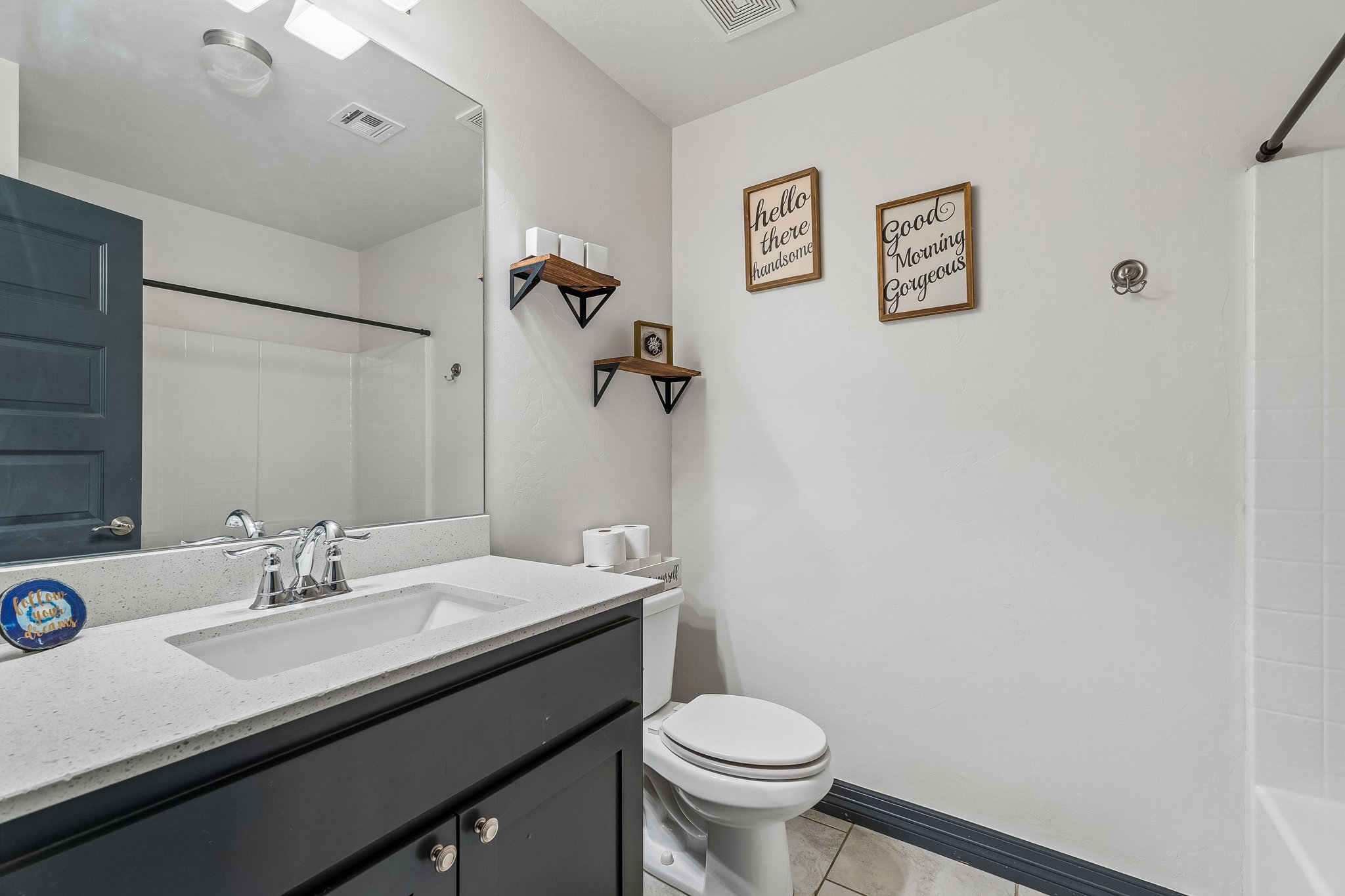 9409 NW 87th Pl_020 (2).jpg