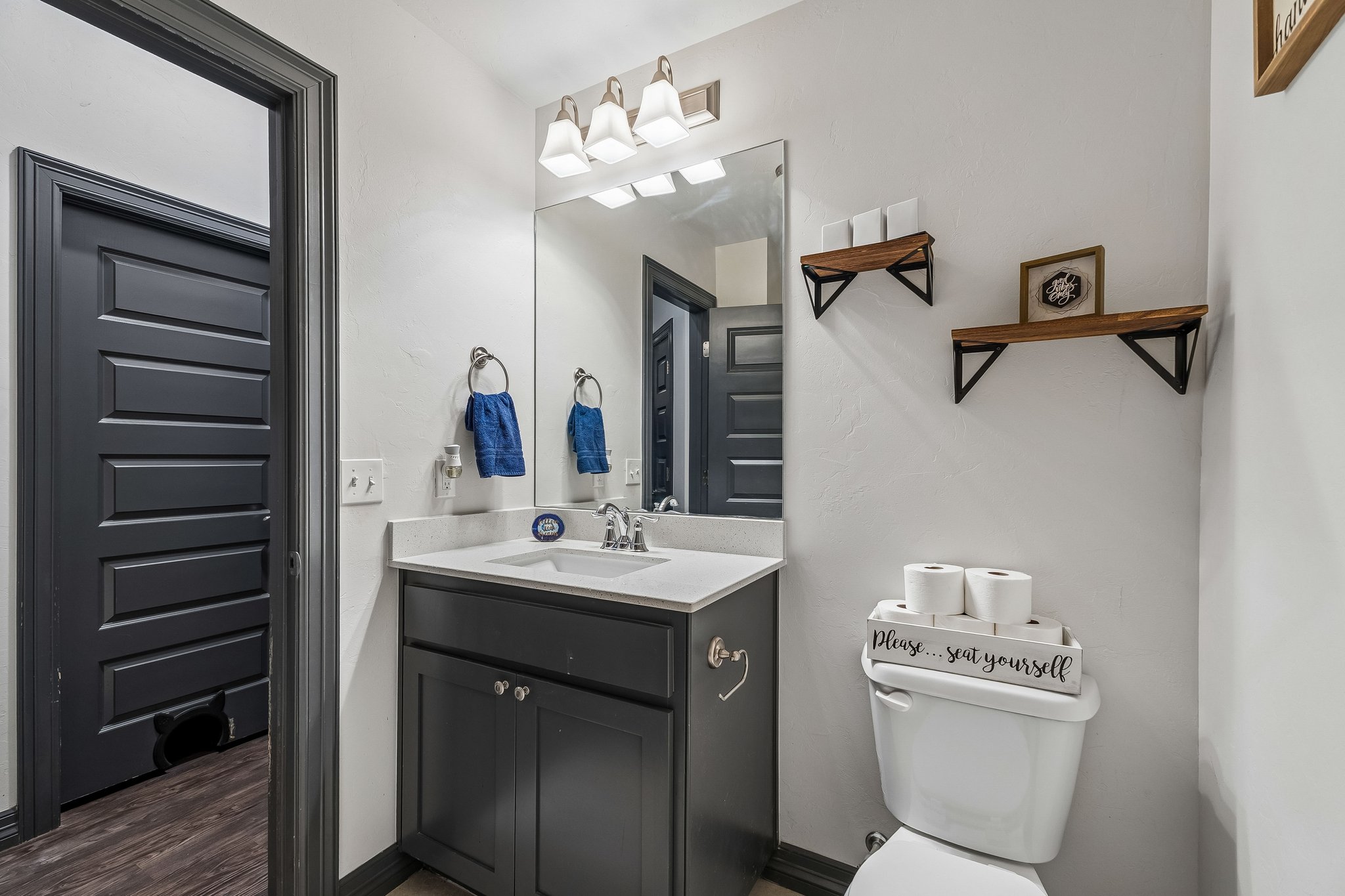 9409 NW 87th Pl_021 (2).jpg