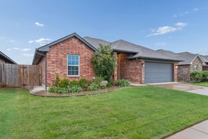 9409 NW 87th Pl_004.jpg