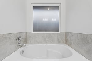 9409 NW 87th Pl_015.jpg