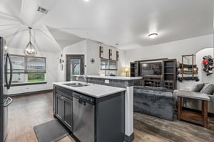 9409 NW 87th Pl_014 (2).jpg