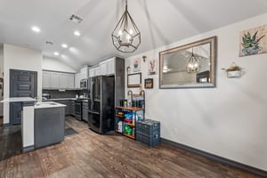 9409 NW 87th Pl_016 (2).jpg