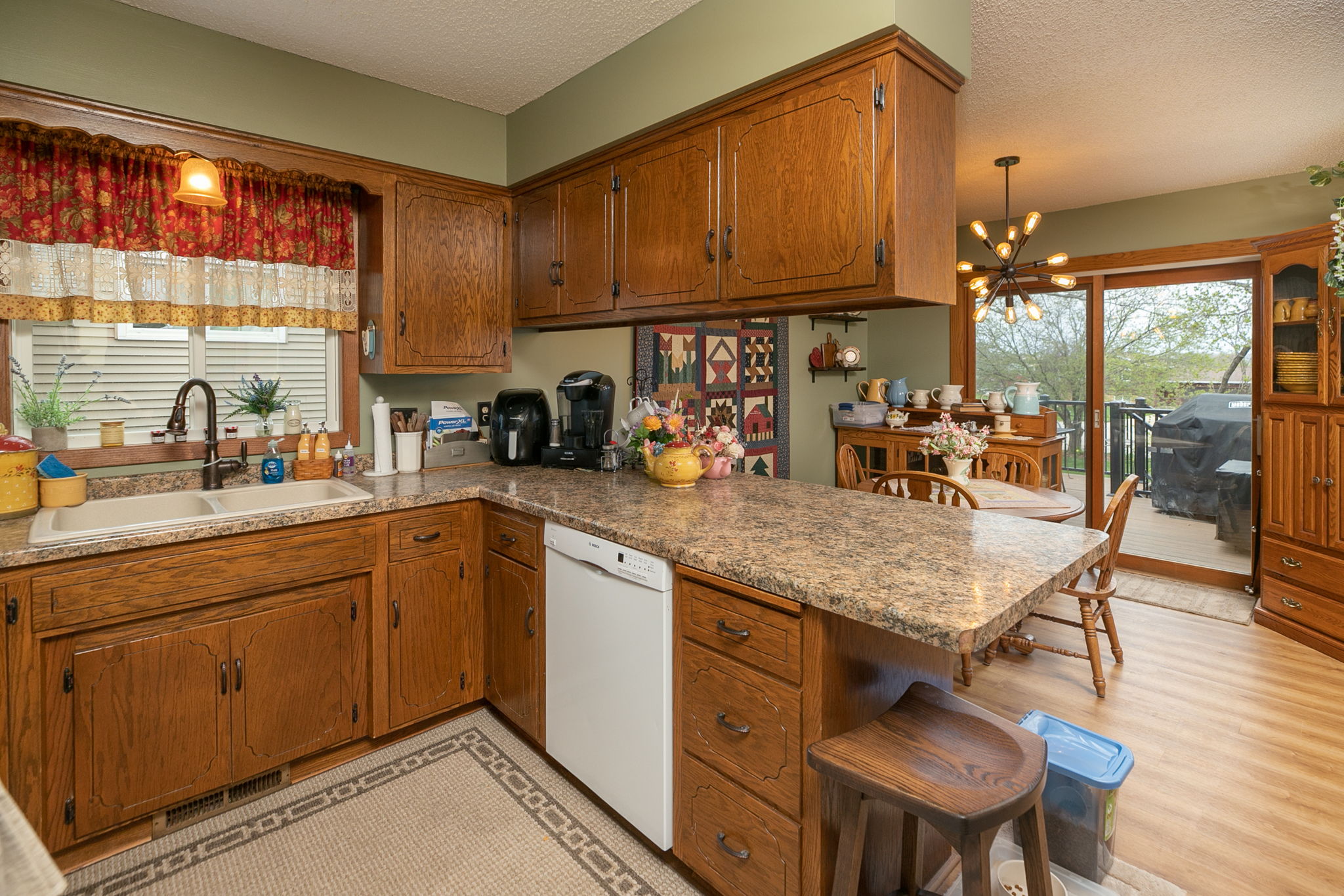 11-Kitchen