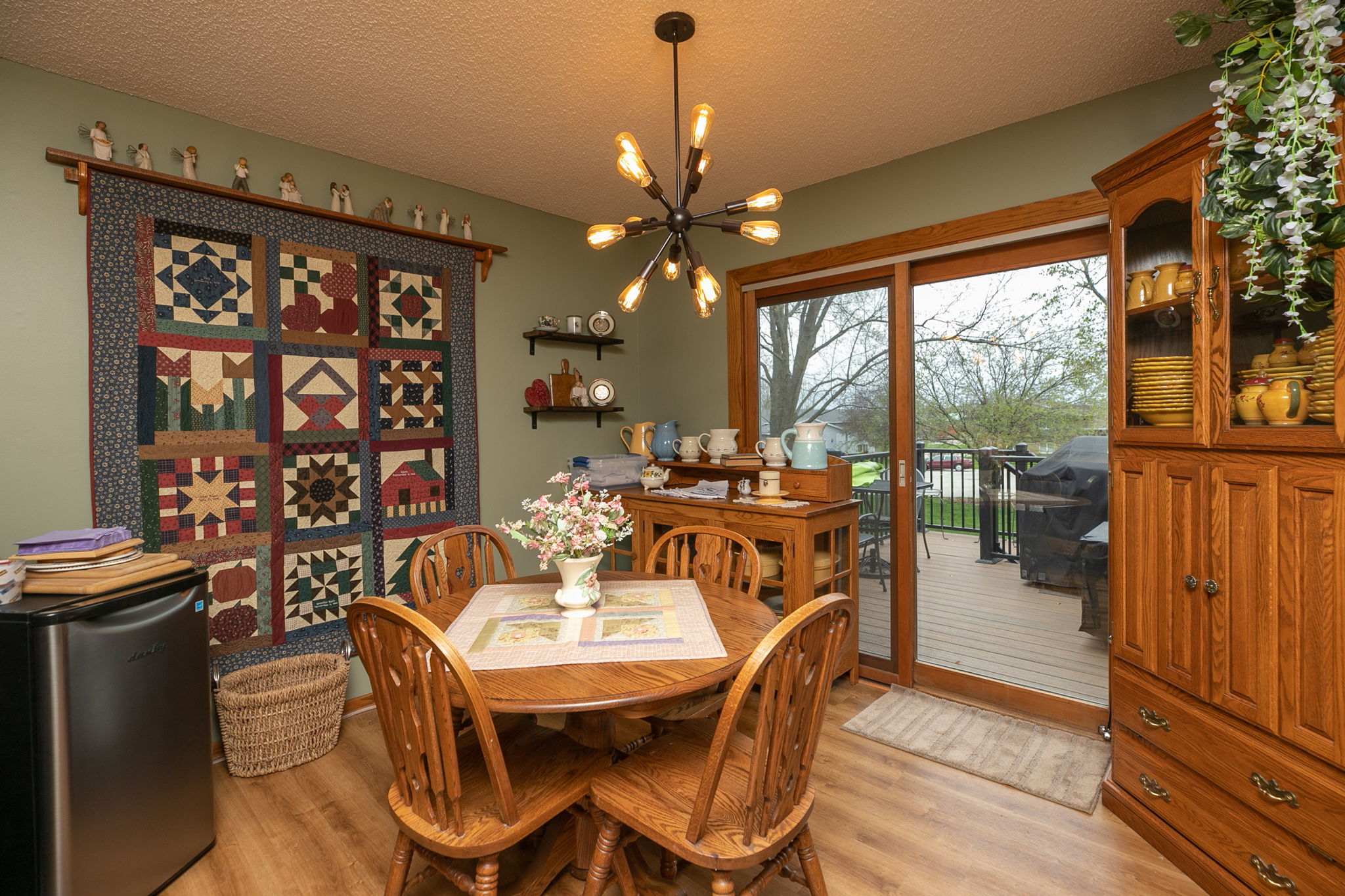 07-Dining Room