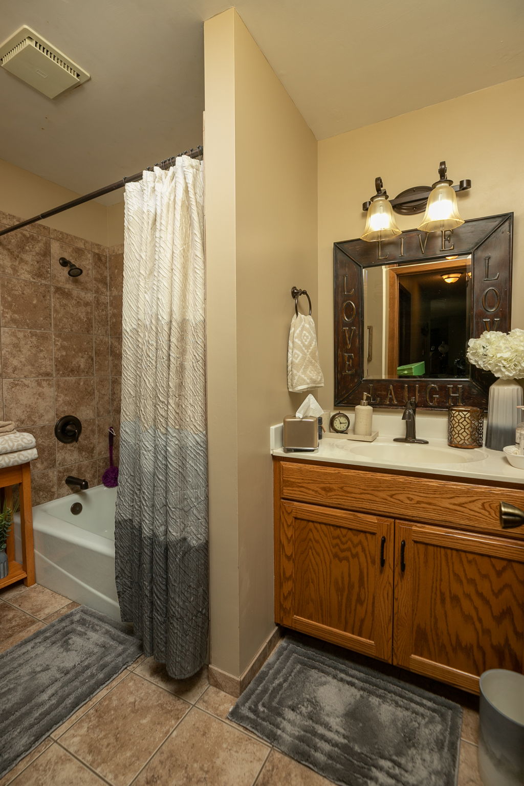18-Bathroom