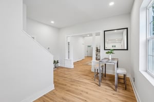 King Ave-S2208-021.jpg