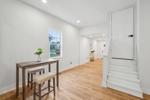 King Ave-S2208-024.jpg