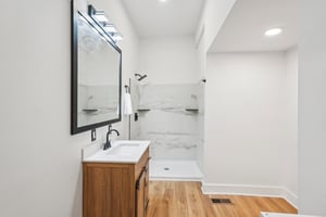 King Ave-S2208-031.jpg