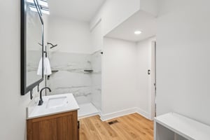 King Ave-S2208-032.jpg