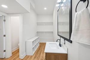 King Ave-S2208-033.jpg