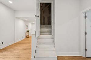 King Ave-S2208-036.jpg