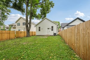 King Ave-S2208-049.jpg