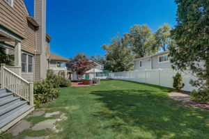 N Dunton Ave-057