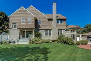 N Dunton Ave-055