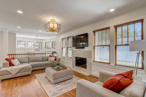 N Dunton Ave-014
