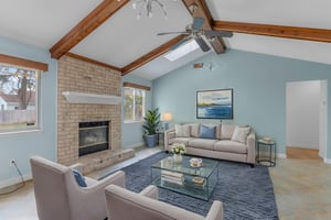 7X2A7226 virtually staged.jpeg