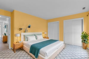 7X2A7361 virtually staged.jpeg