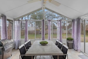 7X2A7381 virtually staged.jpeg