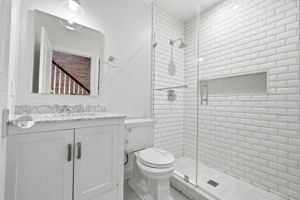  Photo 39