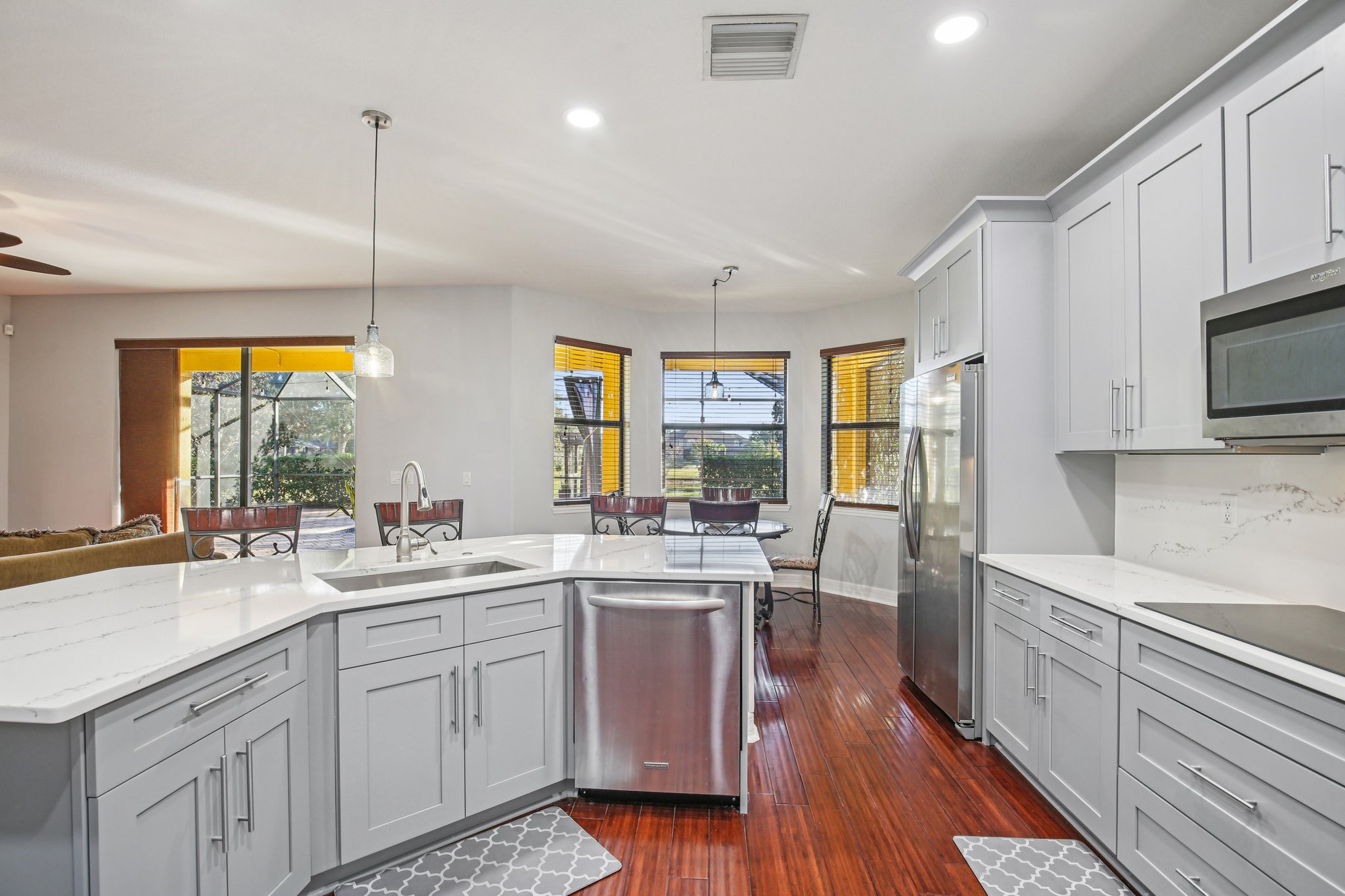 Toulon Blvd-S1312-021.jpg