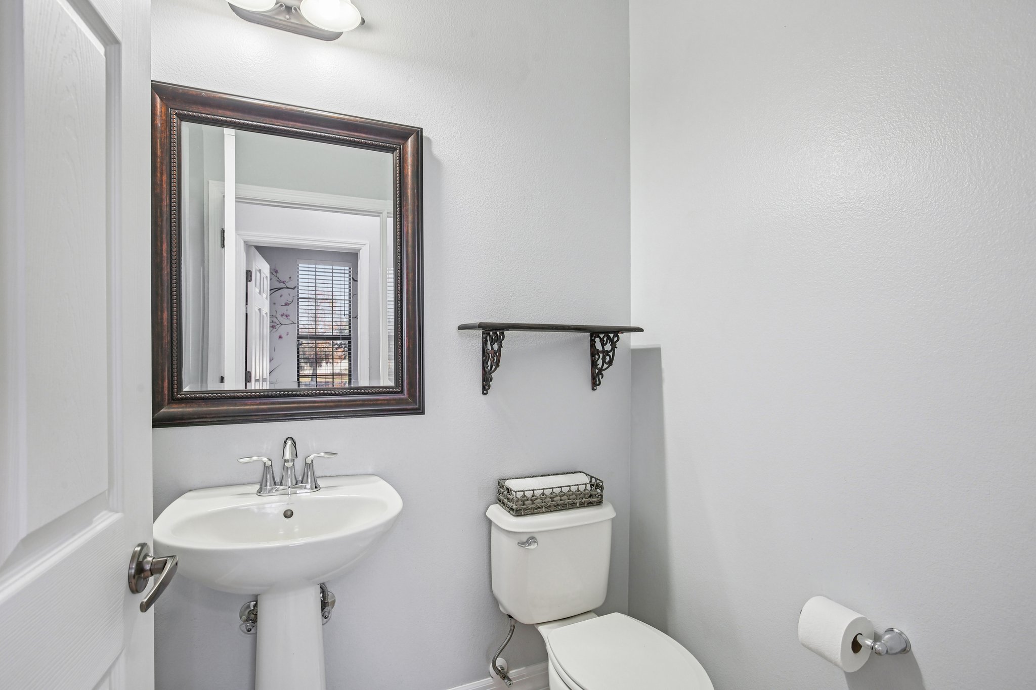 Toulon Blvd-S1312-028.jpg