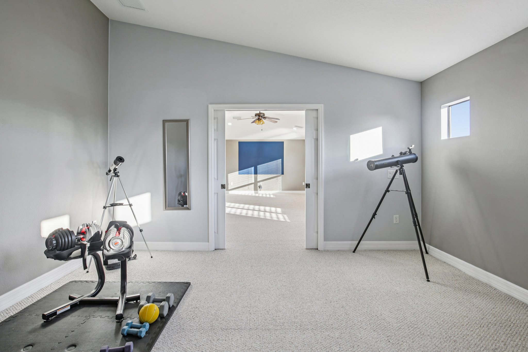 Toulon Blvd-S1312-045.jpg