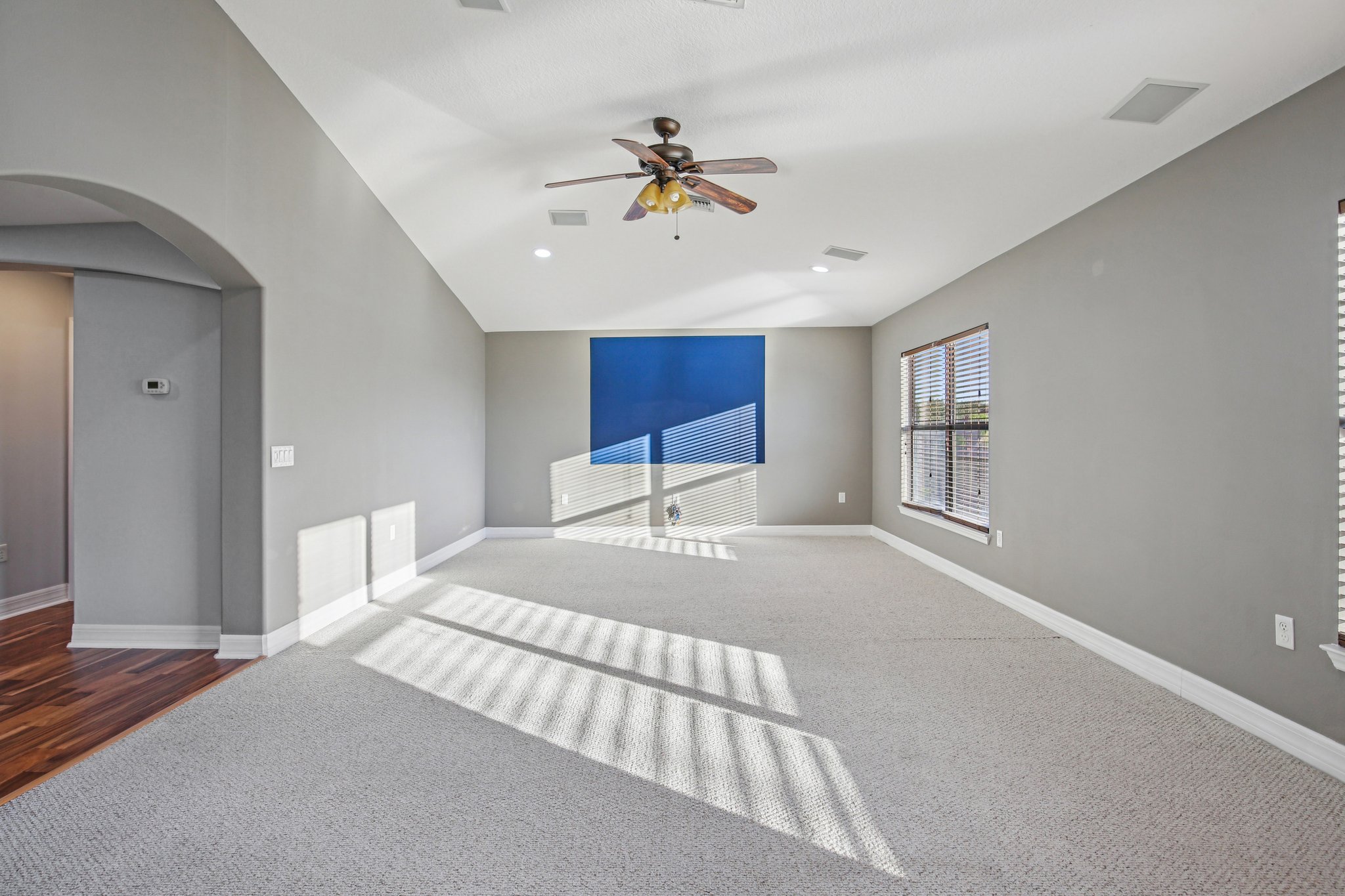 Toulon Blvd-S1312-046.jpg