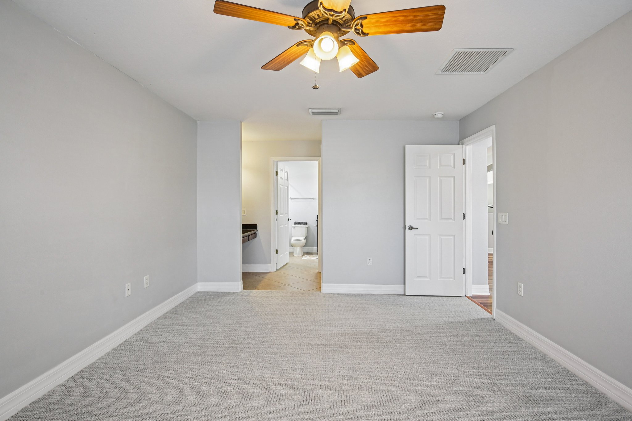 Toulon Blvd-S1312-055.jpg