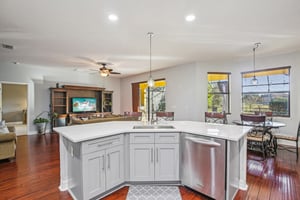 Toulon Blvd-S1312-020.jpg