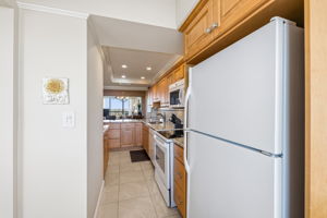 9 - 9415 Blind Pass Rd 702, St. Pete Beach, FL 33706