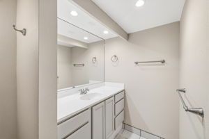 22 - 9415 Blind Pass Rd 702, St. Pete Beach, FL 33706