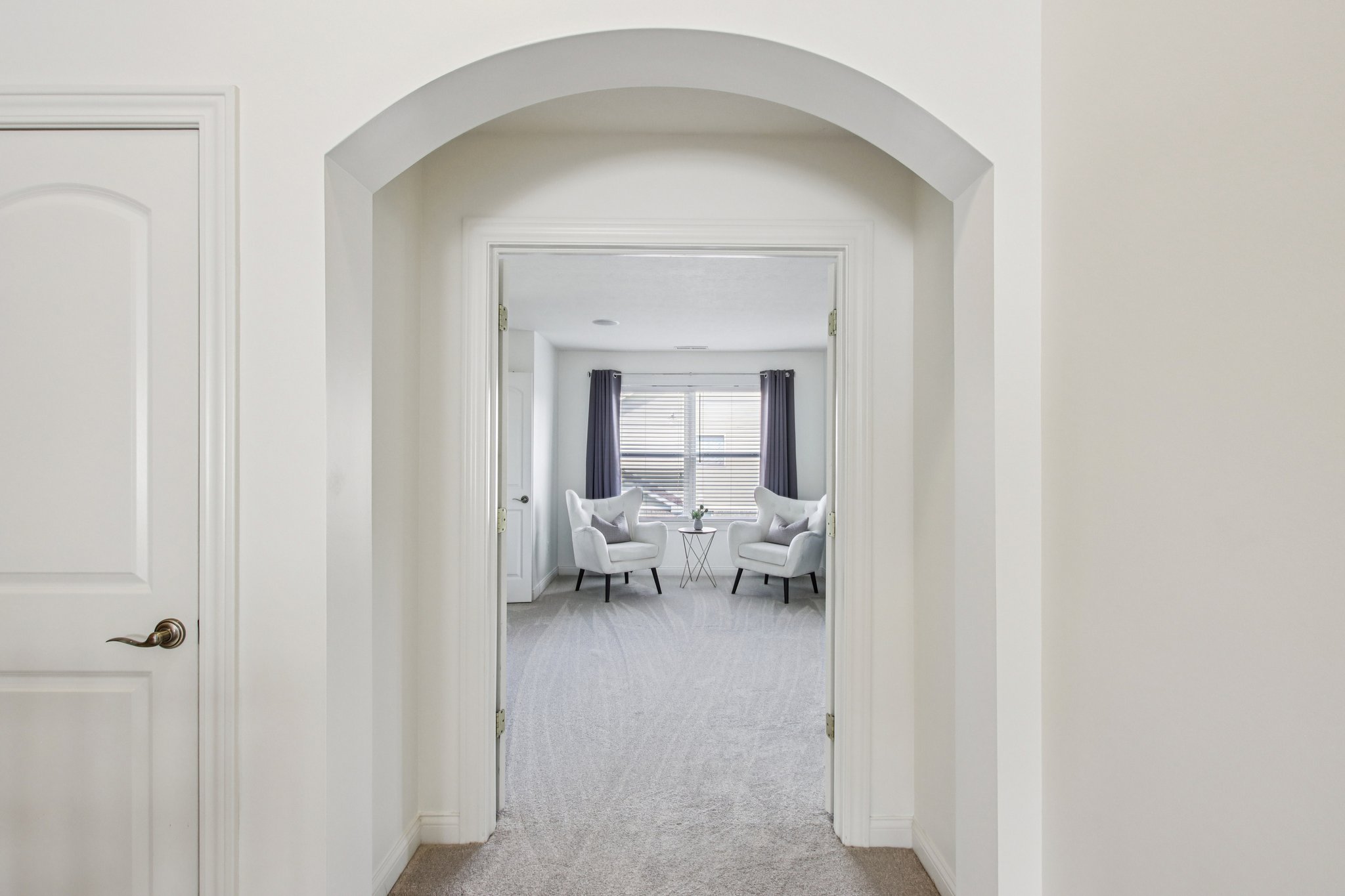 Woodslake Dr-S0704-034.jpg