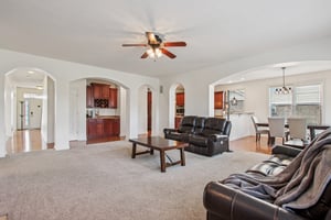 Woodslake Dr-S0704-015.jpg