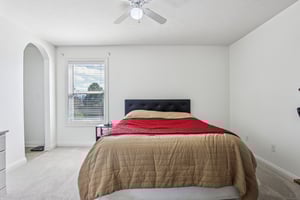 Woodslake Dr-S0704-027.jpg