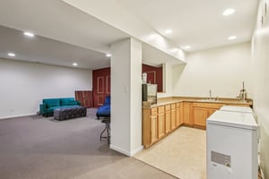 Woodslake Dr-S0704-044.jpg