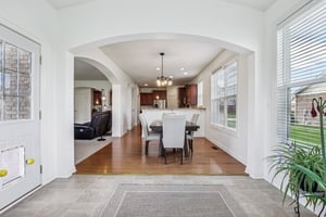 Woodslake Dr-S0704-054.jpg