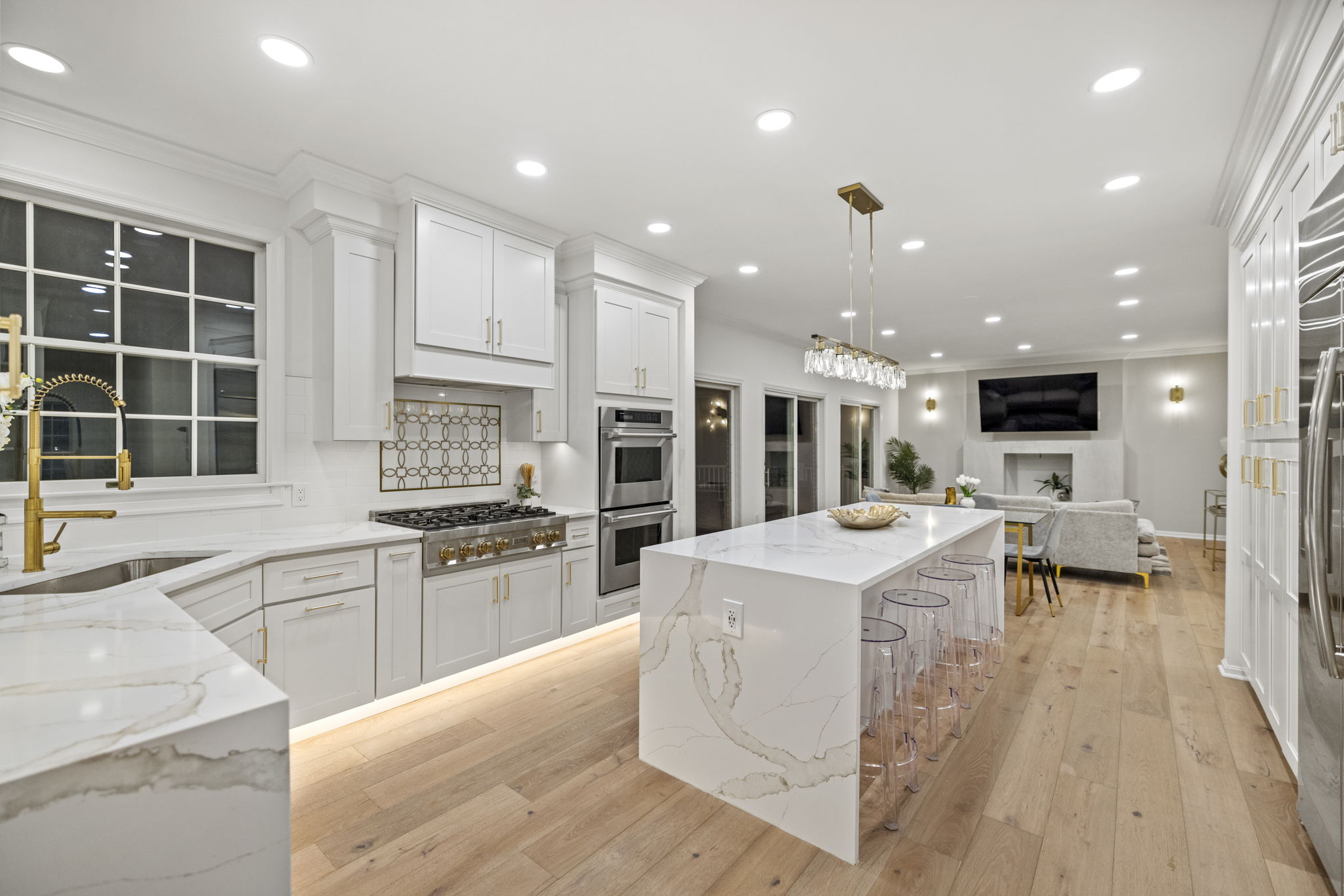 Kitchen Open To Family Room