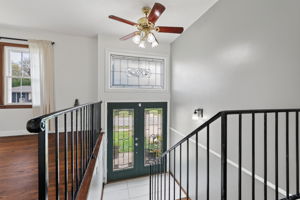 9418 Fairwood Dr-007