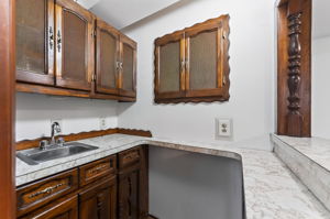 9418 Fairwood Dr-023