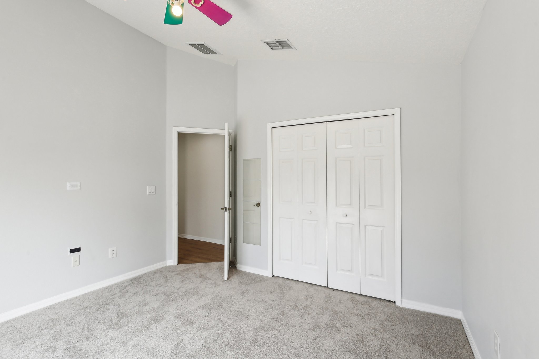 Clover Glen Dr-0905-037.jpg