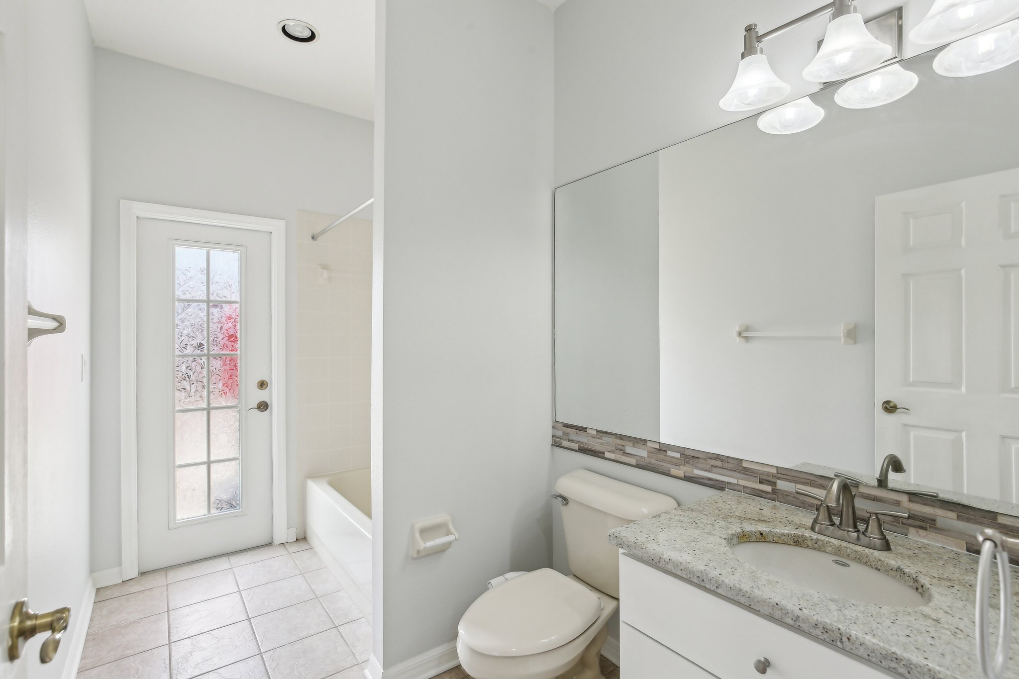 Clover Glen Dr-0905-042.jpg