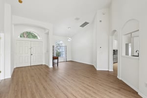Clover Glen Dr-0905-007.jpg