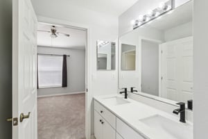 Clover Glen Dr-0905-031.jpg