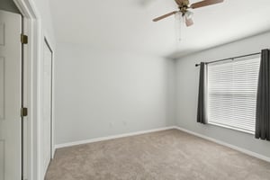 Clover Glen Dr-0905-036.jpg