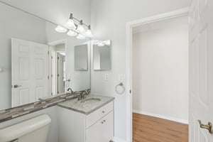 Clover Glen Dr-0905-040.jpg
