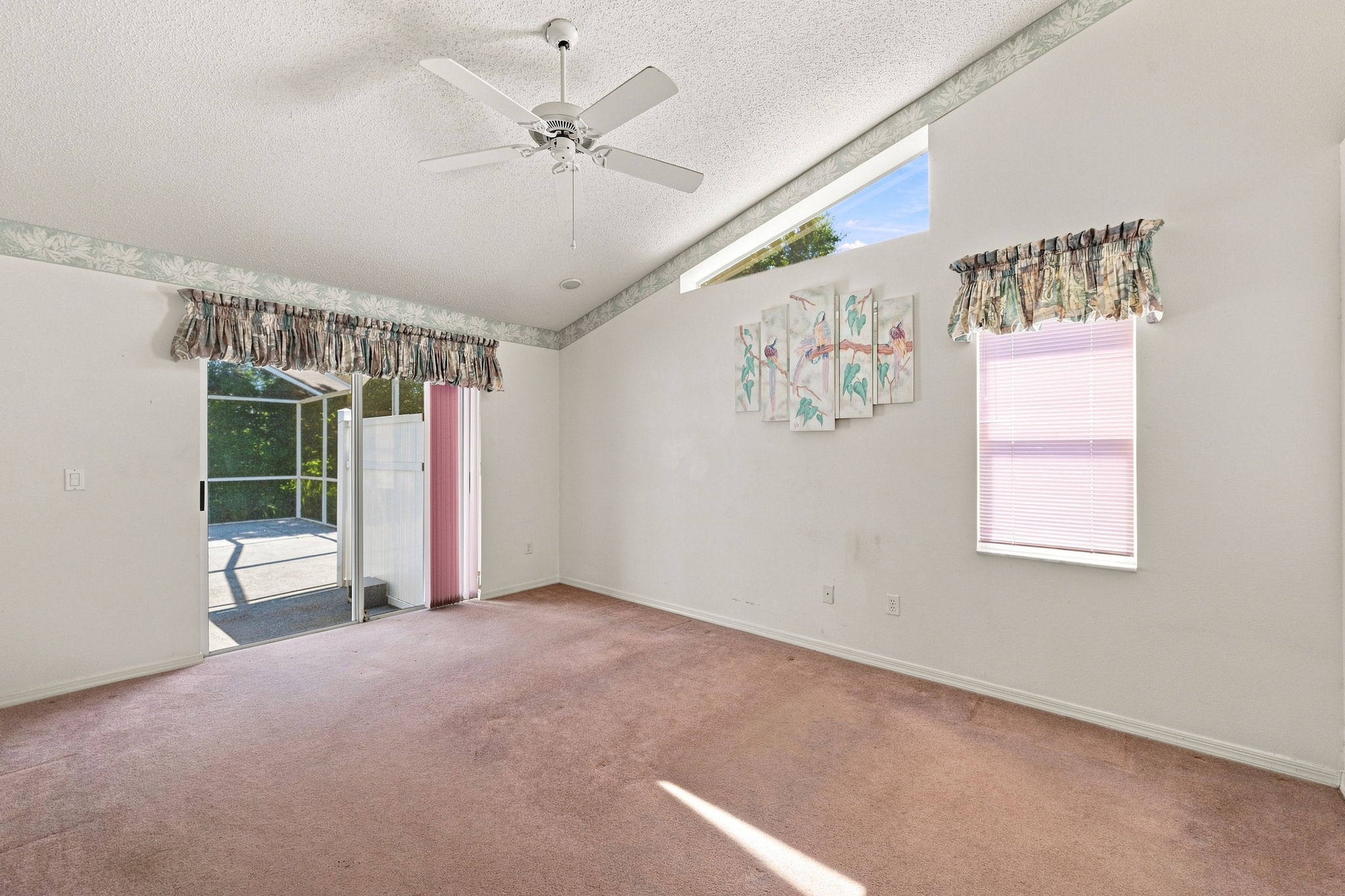 Primary Bedroom1a