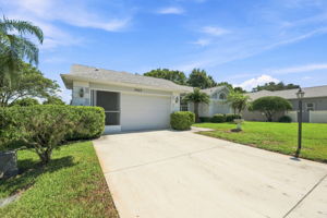 Front Exterior4