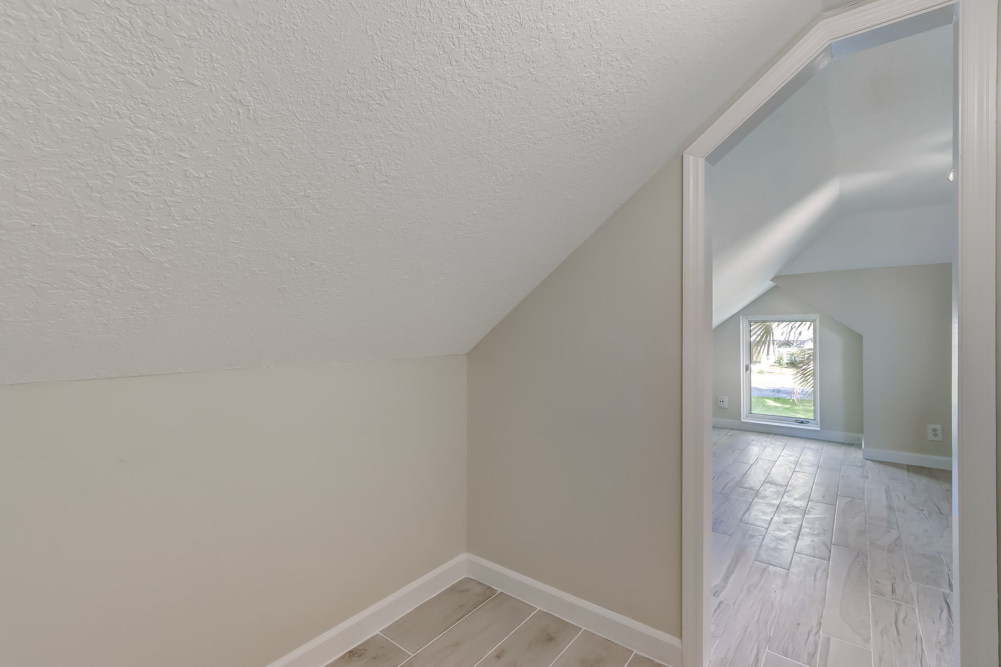 Bedroom Closet to Bath