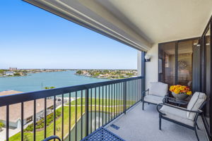 17 - 9425 Blind Pass Rd 705, St. Pete Beach, FL 33706