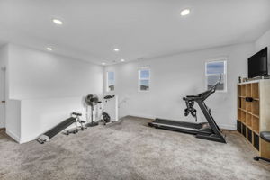  Photo 48